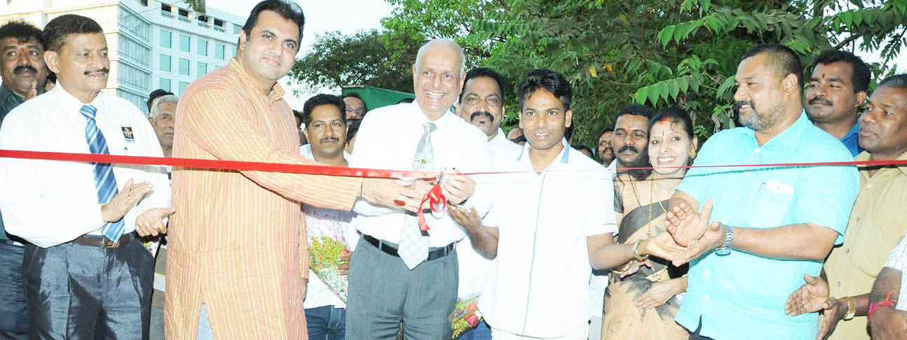 ರಿಕ್ಷಾ ತಂಗುದಾಣದ ಮೇಲ್ಛಾವಣಿ ಉದ್ಘಾಟನೆ